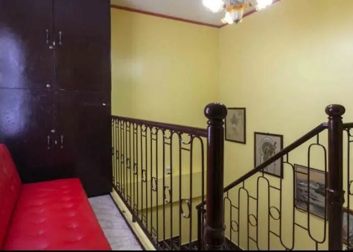 Jenjen's House *